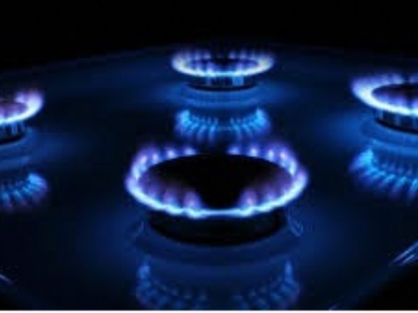 El Gobierno avanzó con la quita de subsidios y definió un aumento del 300% para el gas desde abril