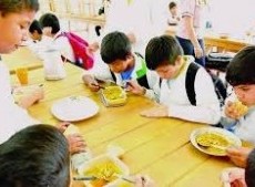 El Gobierno bonaerense aumentó la asistencia económica para los comedores escolares