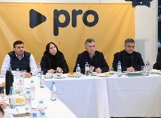 Duro reclamo de Mauricio Macri a LLA en medio de las negociaciones por un acuerdo