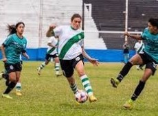 Verónica Acuña (3) y Eliana Rosi fueron las encargadas de los goles en el Taladro