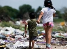 La pobreza infantil alcanzó su pico más alto desde la crisis de 2001-2002 en el primer semestre de 2024.