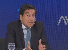 Melconian aseguró que la dolarización es imposible de llevar a cabo en la Argentina.