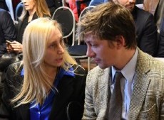 Karina Milei ordenó la campaña bonaerense y forzó la participación de Caputo