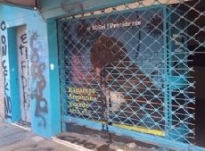 el local de la agrupación libertaria “La Julio Argentino” fue atacado.