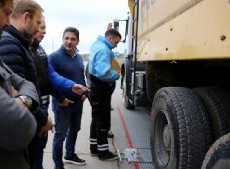 Supervisaron un operativo de fiscalización de mercancías desplegado sobre Blas Pareda, en la localidad de Tristán Suárez.