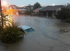 Furioso temporal en Bahía Blanca: suspendieron todas las actividades y hay decenas de familias evacuadas