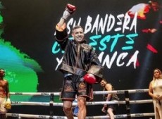 "Maravilla" Martínez ganó por nocaut en su vuelta al ring