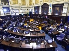 Se frenó en Diputados el proyecto de reelecciones indefinidas en PBA por la interna peronista