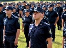 La Provincia confirmó que todos los efectivos de la Policía Bonaerense cobrarán con un 13,5% de aumento a partir de este mes.