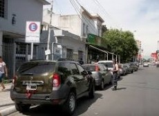Llevan el estacionamiento medido a unas 100 cuadras de Ramos Mejía y San Justo