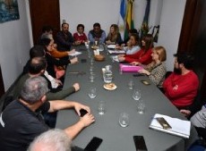 Integrantes del gabinete municipal evaluaron las iniciativas implementadas en Florencio Varela junto a autoridades en los Ministerios de Seguridad y de Educación bonaerenses.