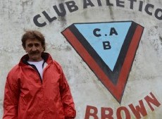 Pabló Vicó dejará de ser el técnico de Brown de Adrogué tras 15 años