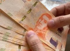 Adorni anunció que el Gobierno nacional fijó el Salario Mínimo, Vital y Móvil en $180.000 para febrero.