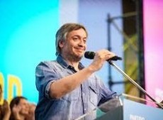 Máximo Kirchner reaparece en un acto en La Plata y desafía a Kicillof