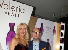 Valeria Mazza presentó su nuevo perfume frente su familia y los famosos