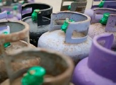 El Gobierno se retira del mercado del gas envasado.