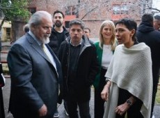 Kicillof encabezó un encuentro junto con la intendenta de Quilmes, Mayra Mendoza, referenciada en La Cámpora.