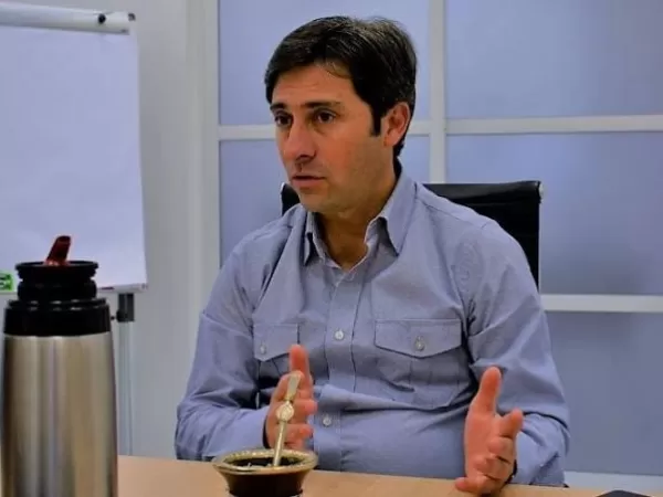 El jefe del bloque del senado del PRO defendi&oacute; la idea de que el partido tenga un candidato propio en las elecciones 2027