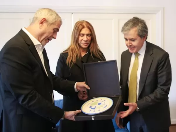 Ferraresi fue recibido por el embajador de Colombia: "Latinoam&eacute;rica debe ser libre de toda dominaci&oacute;n extranjera"
