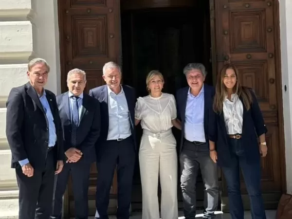 Libertarios dialoguistas se reunieron con Pichetto y Monz&oacute;