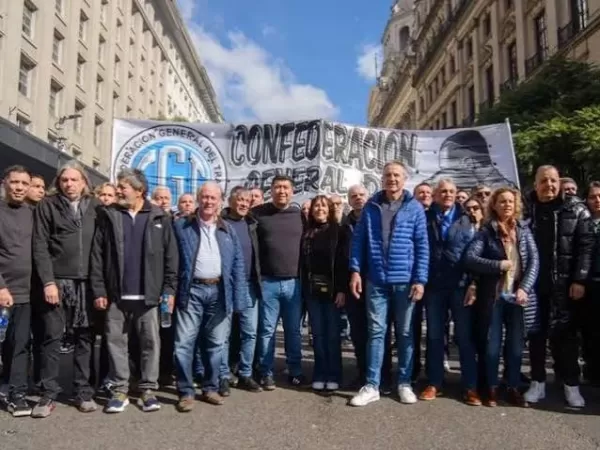 La CGT convoca una marcha por los endeudados y analiza llamar a paro general