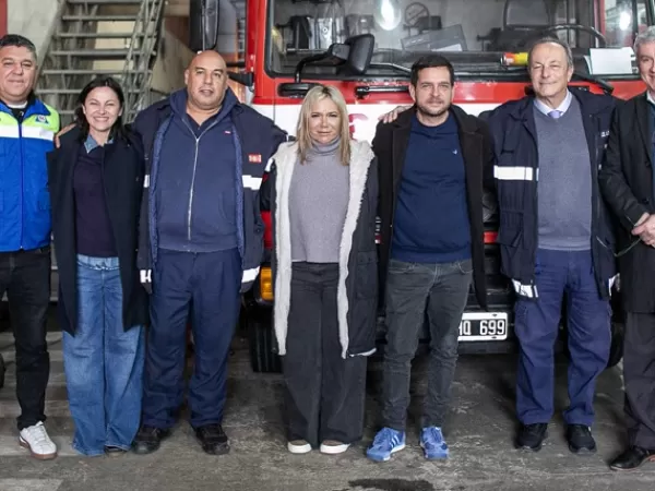 Emotivo homenaje del Municipio a los Bomberos Voluntarios