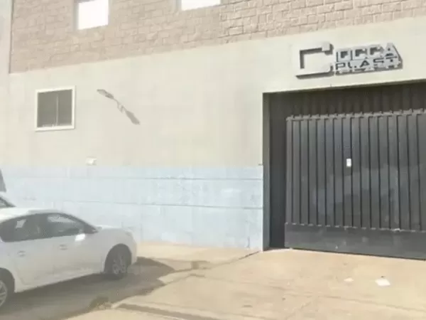 Fueron a trabajar y encontraron la f&aacute;brica cerrada