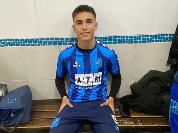 La mam&aacute; del futbolista que muri&oacute; en una operaci&oacute;n de rodilla pide justicia