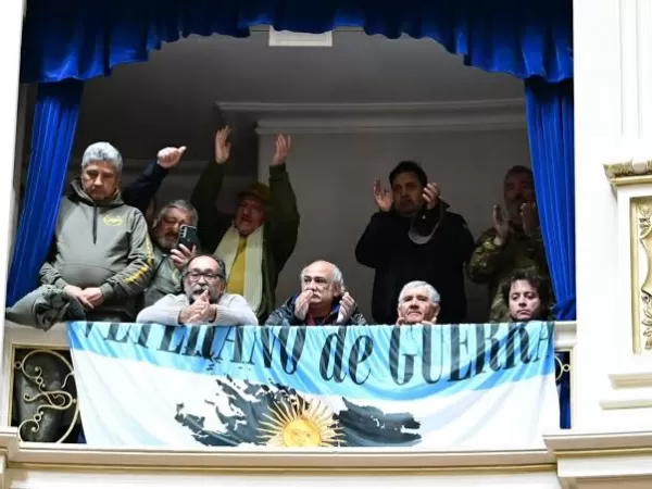 Kicillof promulg&oacute; la reforma jubilatoria especial para veteranos de Malvinas