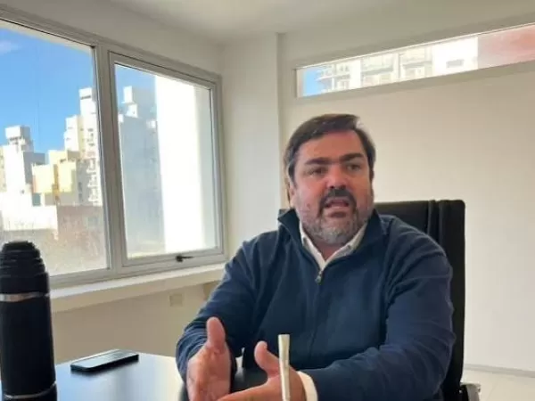 Balb&iacute;n le pone pa&ntilde;os fr&iacute;os a la interna de la UCR: &ldquo;La pelea es con los de afuera&rdquo;