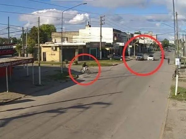 Un hombre de 68 a&ntilde;os corr&iacute;a una picada y atropell&oacute; a un adolescente