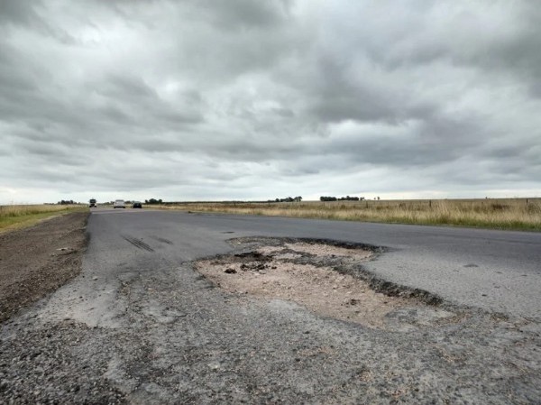Alertan sobre la falta de mantenimiento de rutas bonaerenses por el freno a la obra pública