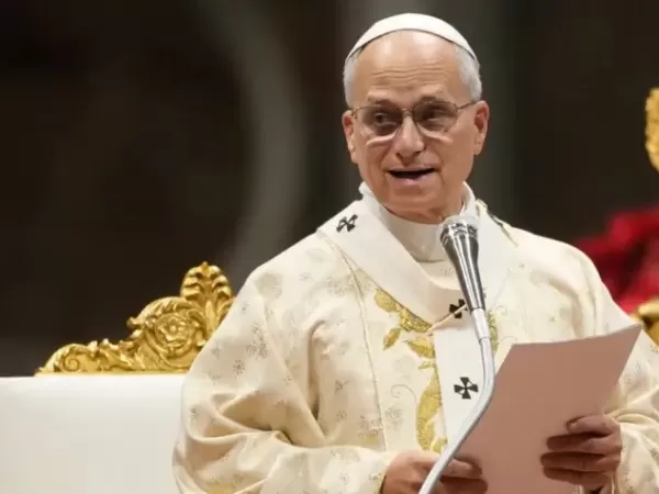 El Vaticano inform&oacute; que a Le&oacute;n XIV le sacaron un tumor maligno del pulm&oacute;n