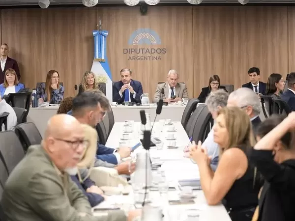Empresarios del sector textil advirtieron por los cierres, la ca&iacute;da de ventas y el boom de las plataformas