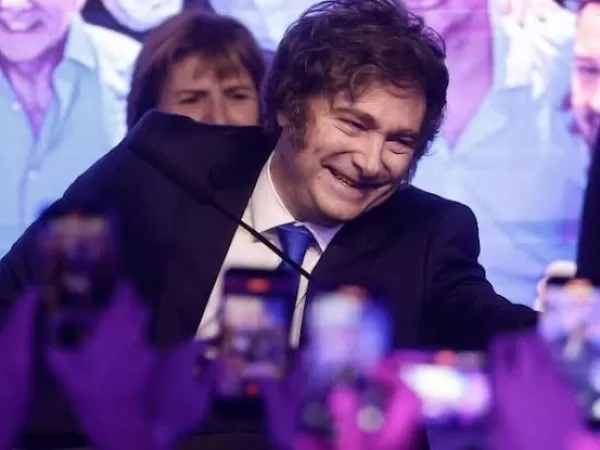 La mitad de la poblaci&oacute;n &ldquo;sufre&rdquo; el plan econ&oacute;mico de Javier Milei