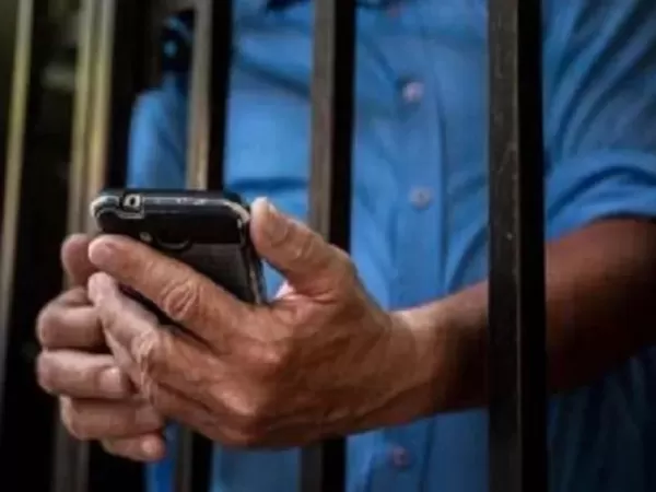 Senadores del oficialismo y la oposici&oacute;n buscan prohibir los celulares en las c&aacute;rceles