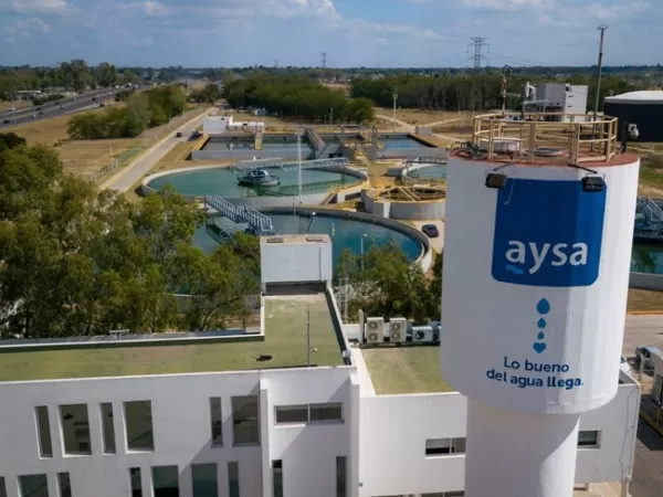 Avanza el proceso de privatizaci&oacute;n de Aysa