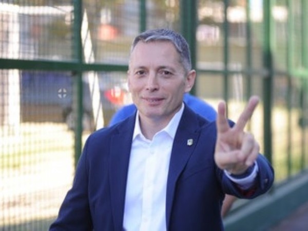 Gray asumirá su quinto mandato con un acto en Canning
