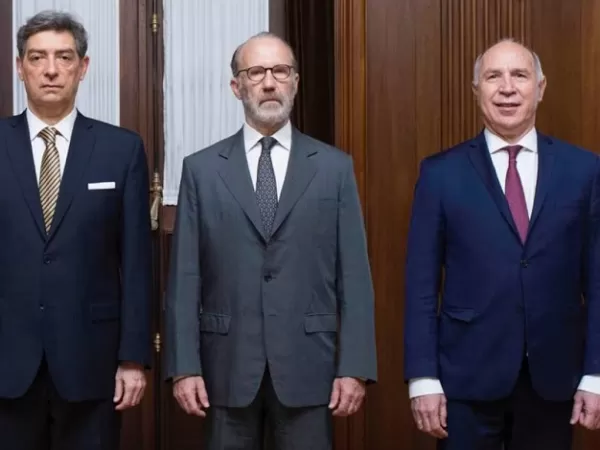 El Gobierno reactiva las negociaciones por las vacantes de la Corte Suprema de Justicia