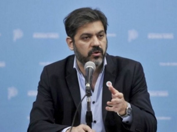 El Gobierno bonaerense evalúa presentar una denuncia por espionaje ilegal de la SIDE