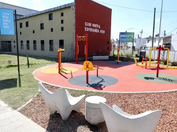 Ferraresi inaugur&oacute; nuevas plazas y parques