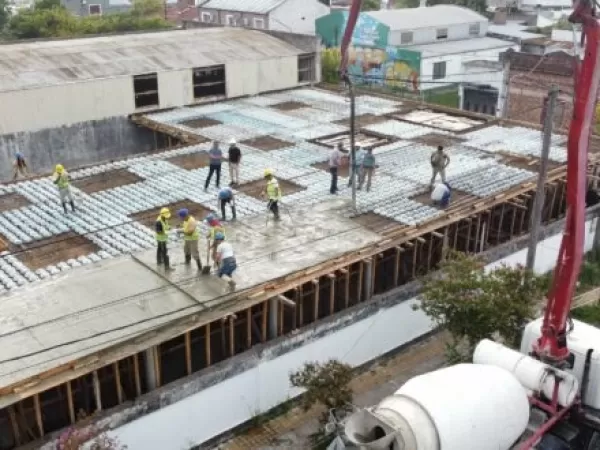 La industria y la construcci&oacute;n cayeron fuerte en noviembre seg&uacute;n el INDEC