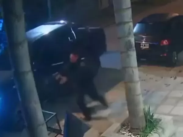 Subcomisario de la Bonaerense ejecut&oacute; a dos ladrones que intentaron robarle