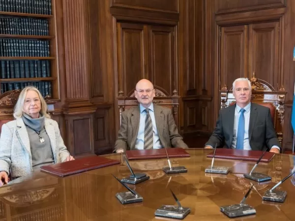 La Corte le exige a Kicillof cubrir vacantes: &ldquo;Este tribunal se encuentra in&eacute;ditamente desintegrado&rdquo;