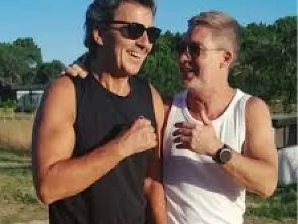 Gustavo Berm&uacute;dez y Adri&aacute;n Suar, una amistad que ya lleva 40 a&ntilde;os
