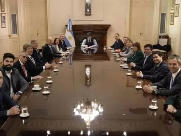 Milei rechaz&oacute; las cr&iacute;ticas por el endeudamiento de las familias y defendi&oacute; el programa econ&oacute;mico