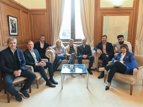 El Gobierno reuni&oacute; a la mesa pol&iacute;tica en medio de las tensiones con Patricia Bullrich por el Presupuesto 2027