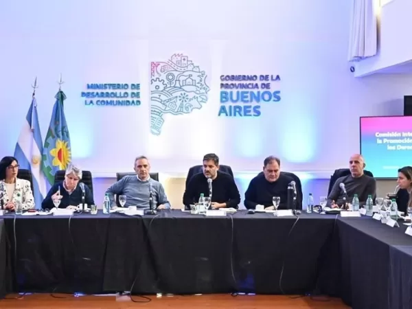 Funcionarios de Kicillof articularon medidas para frenar las amenazas en escuelas
