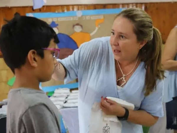 El Municipio entreg&oacute; lentes del programa oftalmol&oacute;gico ECHEverR&Iacute;A