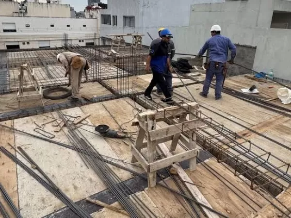 El costo de la construcci&oacute;n subi&oacute; 2,9% en septiembre y acumul&oacute; un aumento de 25,7% en el a&ntilde;o